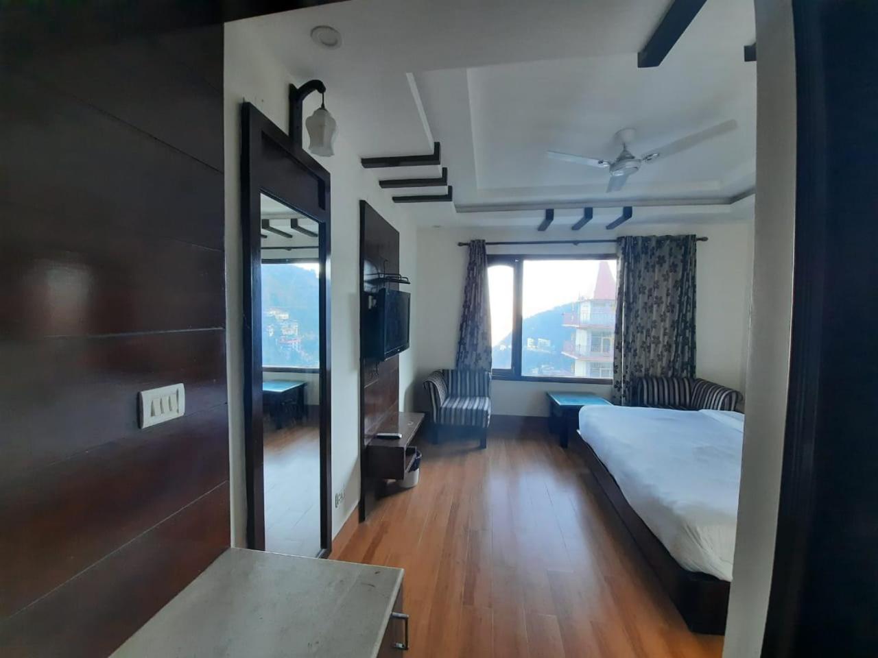 Basera Hotel 穆索里 外观 照片