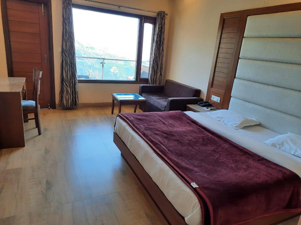 Basera Hotel 穆索里 外观 照片