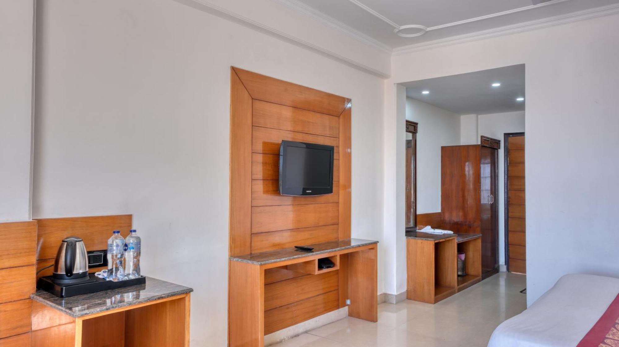 Basera Hotel 穆索里 外观 照片